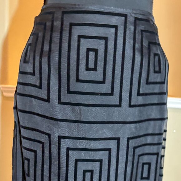 ❣️ NWT C'EST City Black GLAM Silk Rayon Dramatic Straight Skirt Size 12 - Picture 4 of 13